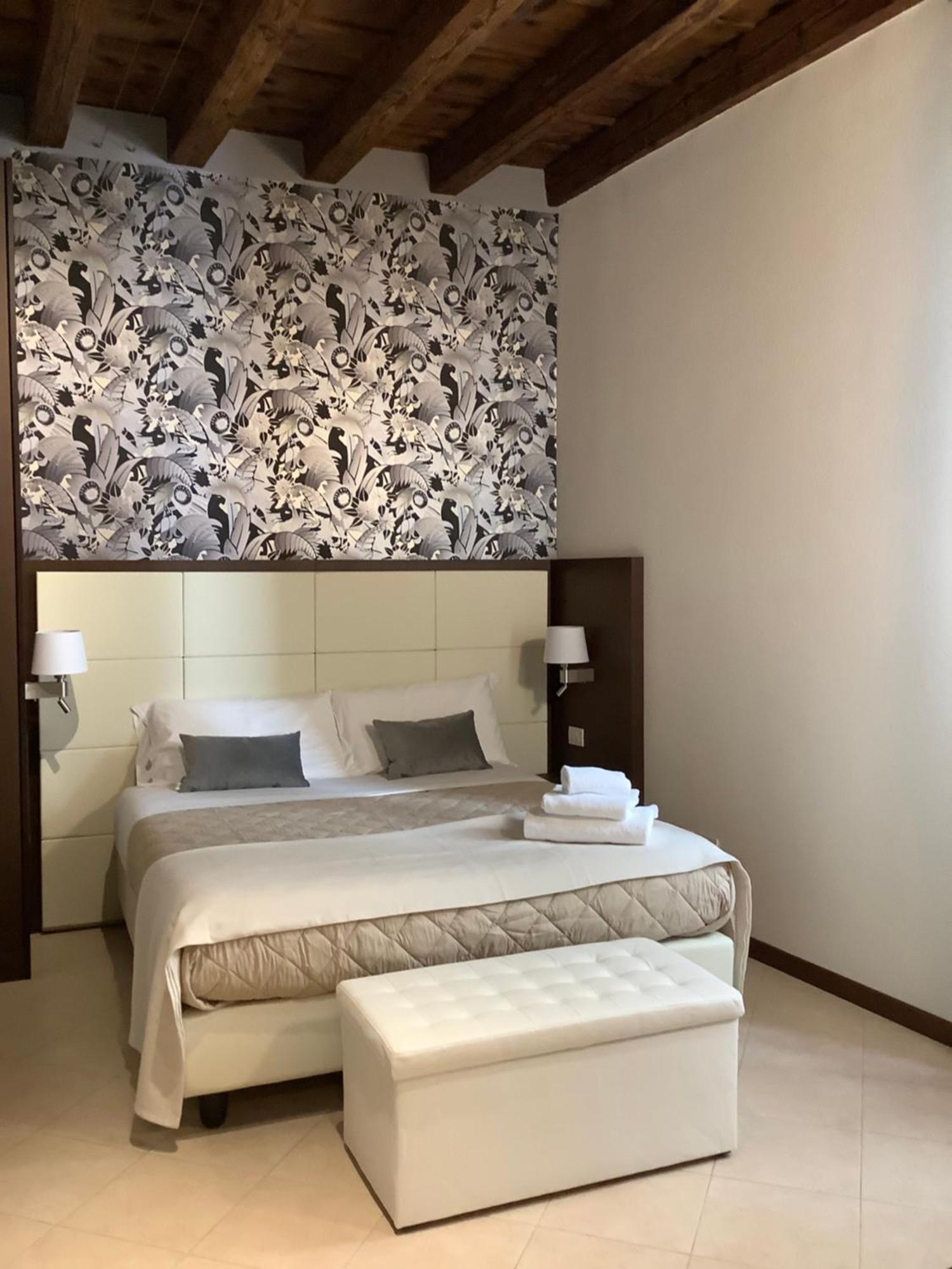 Verona Porta Borsari Relais מראה חיצוני תמונה